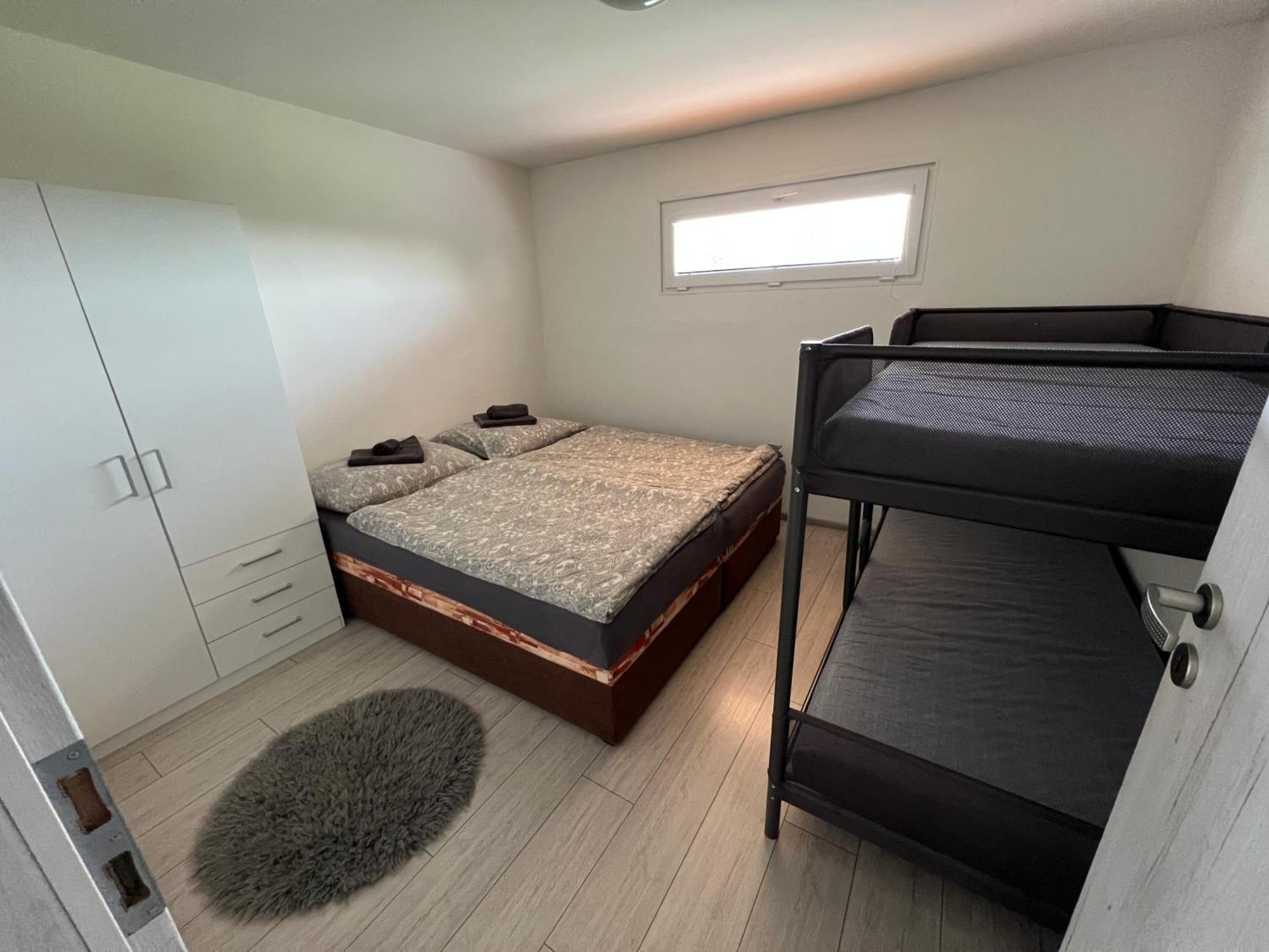 Johnys Apartment ออสตราวา ภายนอก รูปภาพ
