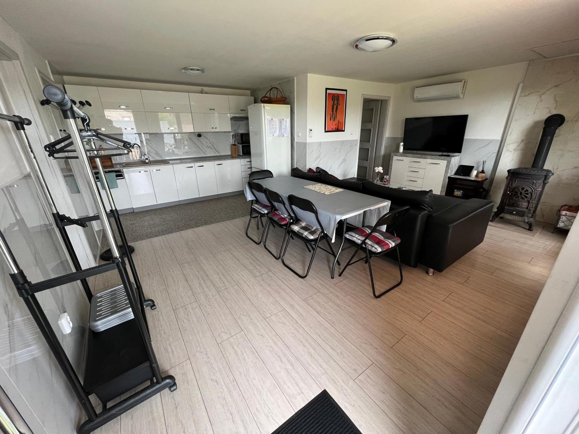 Johnys Apartment ออสตราวา ภายนอก รูปภาพ